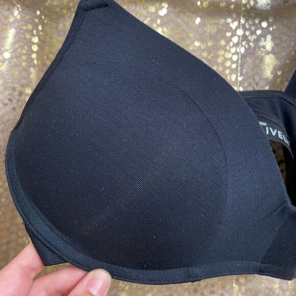 LIVELY black All Day Deep V No Wire Bra size 32DD - Picture 6 of 8